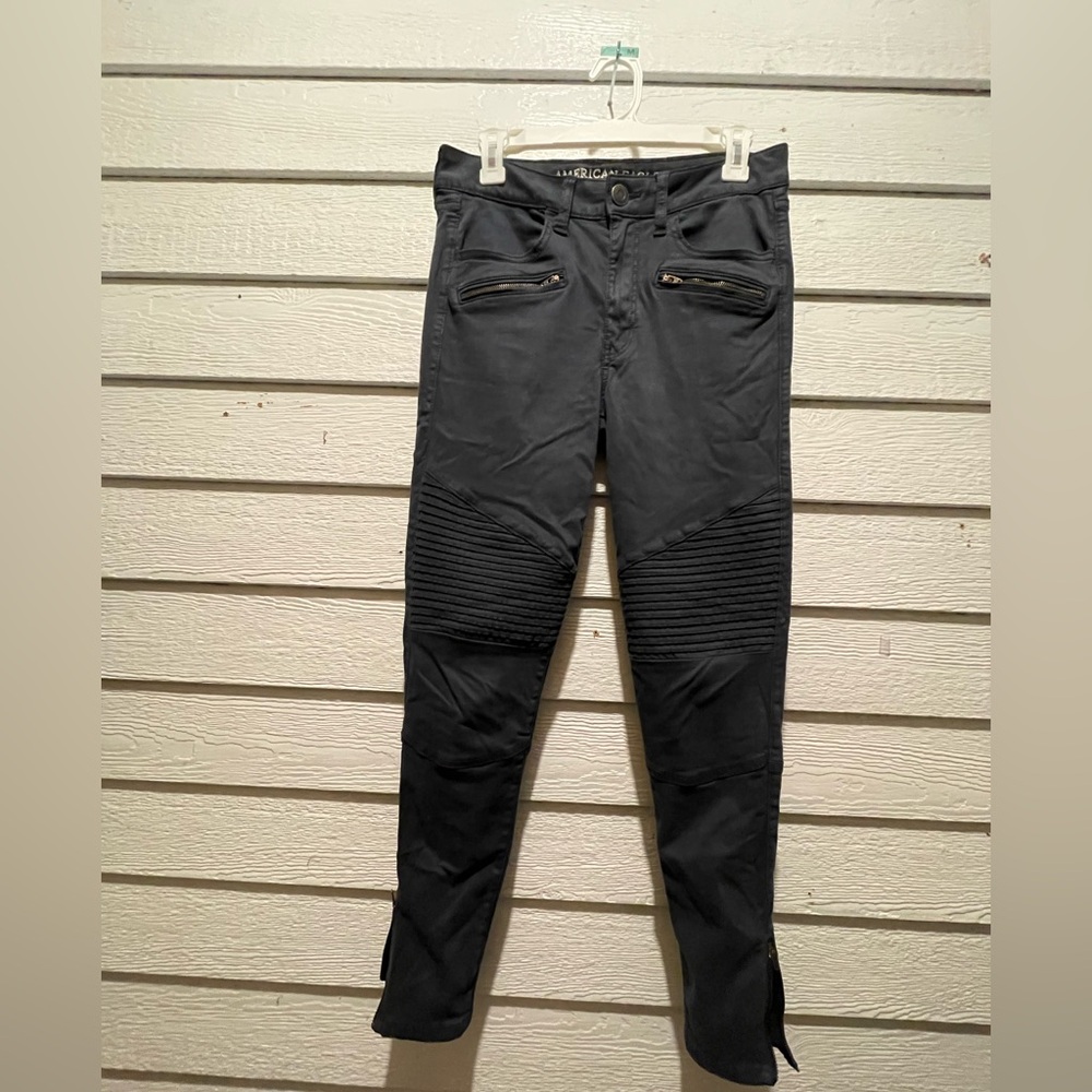 American Eagle Outfitters Dark Blue Moto Pants Super Stretch X
Sz 8 Long Jegging